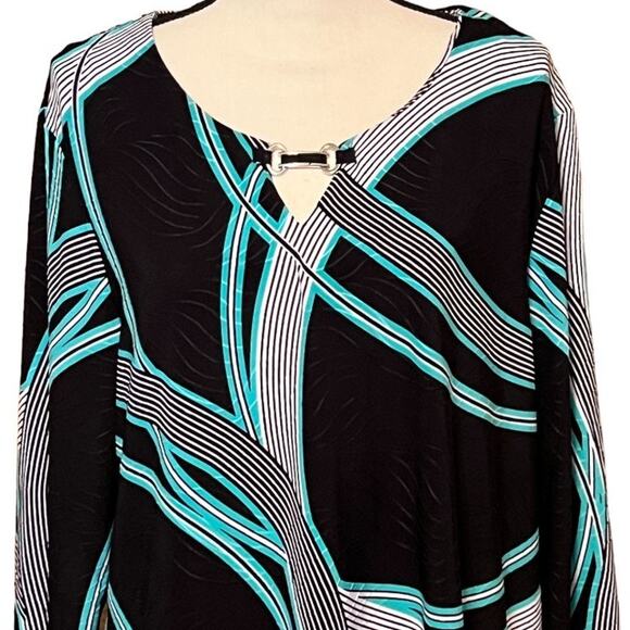 JM Collection Green & Navy Tunic Size 2X - Picture 2 of 5